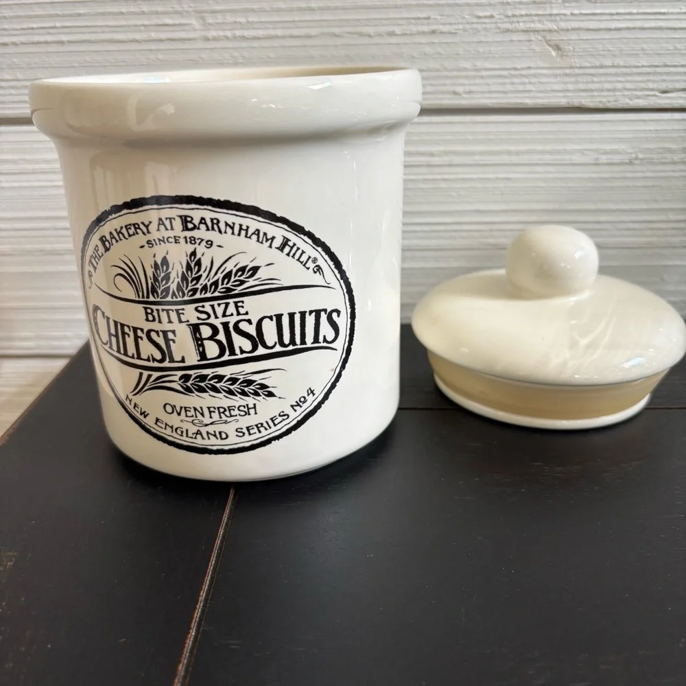 Bakery At Barnham Hills Cheese Biscuits Jar‎ Vintage Cookie Ceramic Creamy Beige